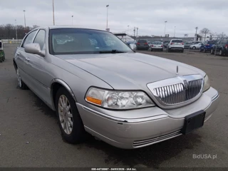 LINCOLN LINCOLN TOWN CAR DESIGNER SERIES