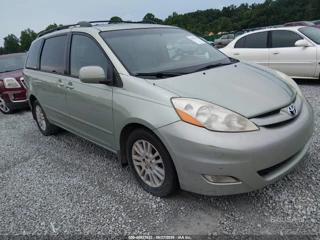 TOYOTA TOYOTA SIENNA XLE