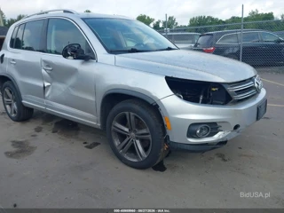 VOLKSWAGEN VOLKSWAGEN TIGUAN 2.0T SPORT