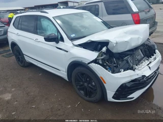 VOLKSWAGEN VOLKSWAGEN TIGUAN 2.0T SE R-LINE BLACK
