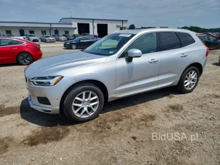 VOLVO XC60 T5 MOMENTUM