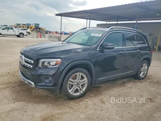 MERCEDES-BENZ GLB 250