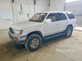 TOYOTA 4RUNNER SR5
