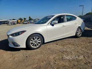 MAZDA 3 TOURING