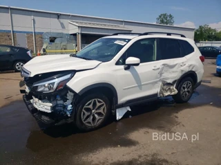 SUBARU FORESTER PREMIUM