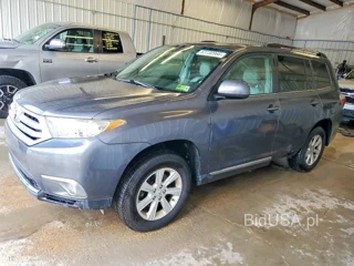 TOYOTA HIGHLANDER SE