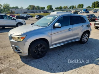 MITSUBISHI OUTLANDER SPORT SE