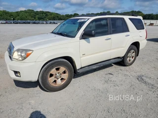 TOYOTA 4RUNNER SR5