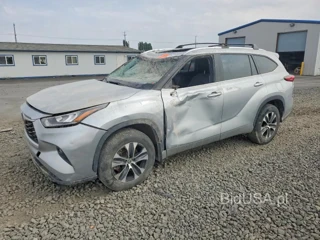 TOYOTA HIGHLANDER XLE