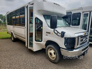FORD ECONOLINE E450 SUPER DUTY CUTAWAY VAN