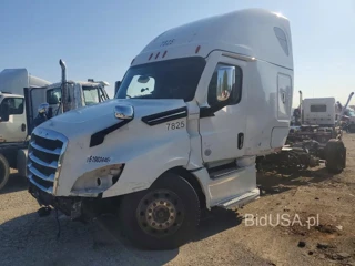 FREIGHTLINER CASCADIA 126