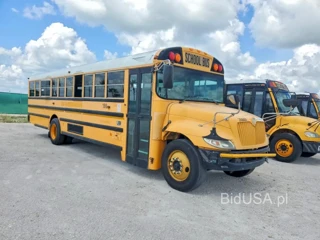 IC CORPORATION SCHOOL BUS