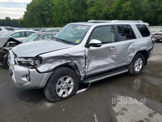 TOYOTA 4RUNNER SR5 PREMIUM