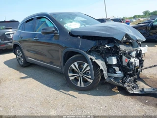 MERCEDES-BENZ MERCEDES-BENZ GLA 250 4MATIC