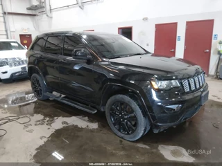 JEEP JEEP GRAND CHEROKEE LAREDO X 4X4