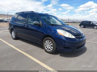 TOYOTA TOYOTA SIENNA LE