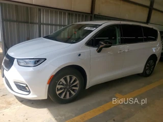 CHRYSLER PACIFICA HYBRID SELECT