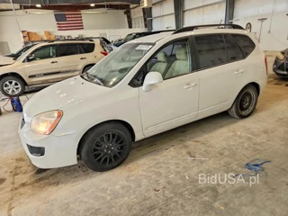 KIA RONDO BASE