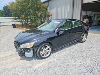 VOLVO S60 PREMIER