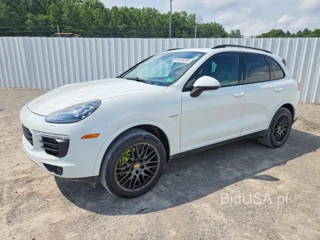 PORSCHE CAYENNE SE HYBRID PLATINUM