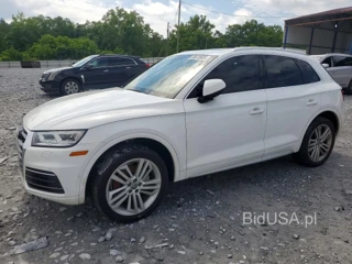AUDI Q5 PREMIUM PLUS