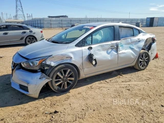 NISSAN VERSA SV