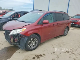 TOYOTA SIENNA XLE PREMIUM 8-PASSENGER
