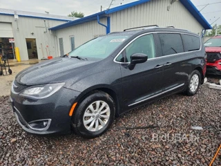 CHRYSLER PACIFICA TOURING L