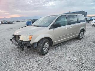 CHRYSLER TOWN & COUNTRY LX