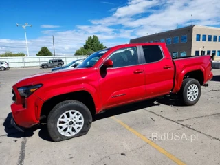 TOYOTA TACOMA SR5