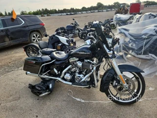 HARLEY-DAVIDSON FLHXS STREET GLIDE SPECIAL