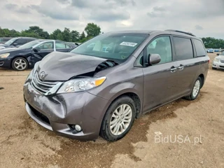TOYOTA SIENNA XLE PREMIUM 8-PASSENGER
