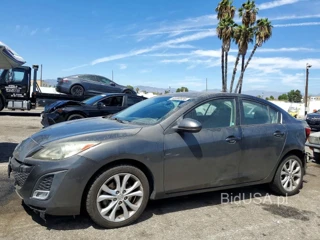 MAZDA 3 S