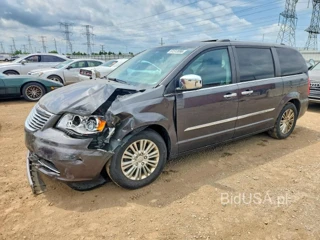 CHRYSLER TOWN & COUNTRY LIMITED PLATINUM