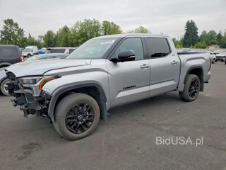 TOYOTA TUNDRA LIMITED