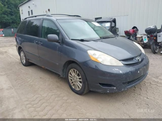 TOYOTA TOYOTA SIENNA XLE