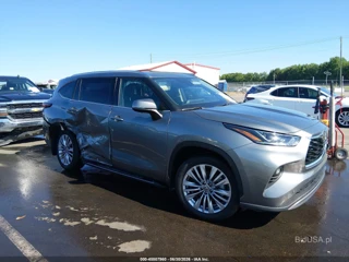 TOYOTA TOYOTA HIGHLANDER PLATINUM