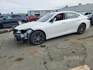 LEXUS ES 300H BASE