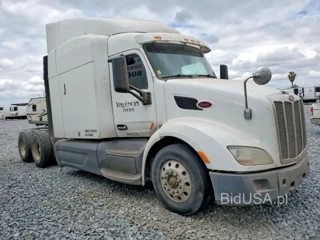 PETERBILT 579