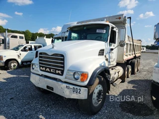 MACK CV713