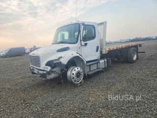 FREIGHTLINER M2 106 MEDIUM DUTY