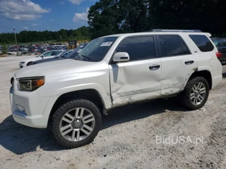 TOYOTA 4RUNNER SR5