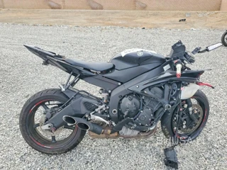 YAMAHA YZFR6 C