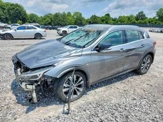 INFINITI QX30 PREMIUM