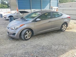 HYUNDAI ELANTRA GLS