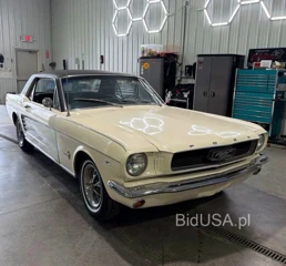 FORD MUSTANG BASE