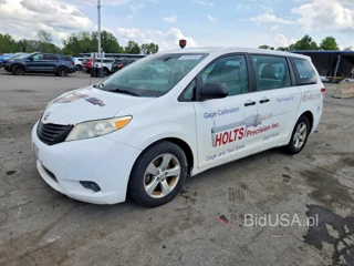 TOYOTA SIENNA L 7-PASSENGER