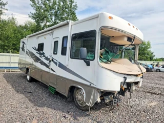 FORD F550 SUPER DUTY STRIPPED CHASSIS