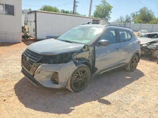 NISSAN KICKS SR