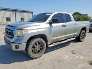 TOYOTA TUNDRA SR5